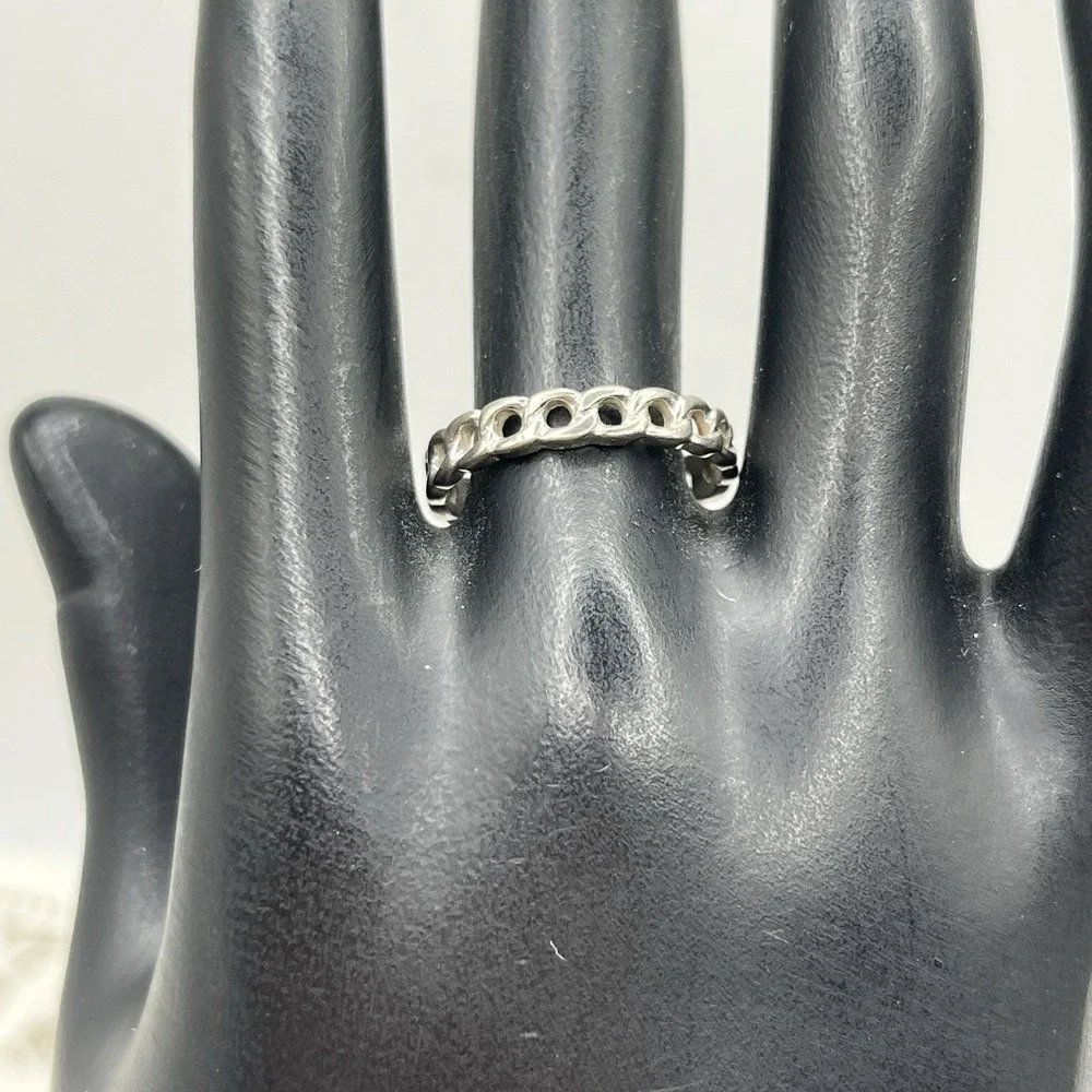 Vintage Avon Ring Silver Tone Links Chain Style Size 6-3/4
